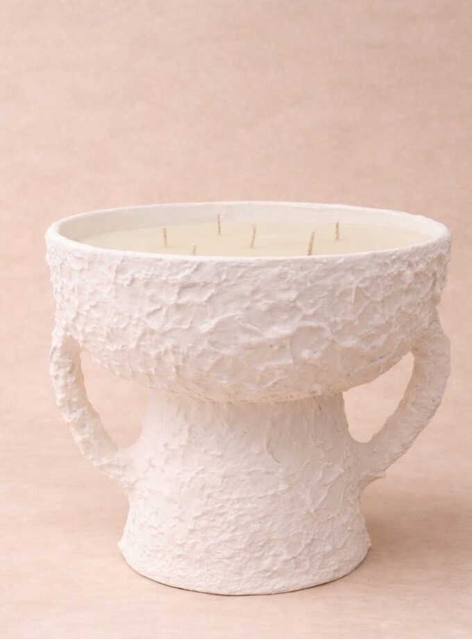 נר בכלי קרמי עם ידיות